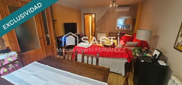 4 soveværelse Rækkehus til salg i Sant Hilari Sacalm med garage - € 298.000 (Ref: 9527553)