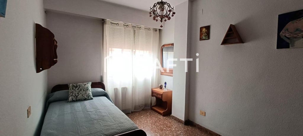 4 slaapkamer Appartement te koop in Valencia stad - € 389.000 (Ref: 9527557)