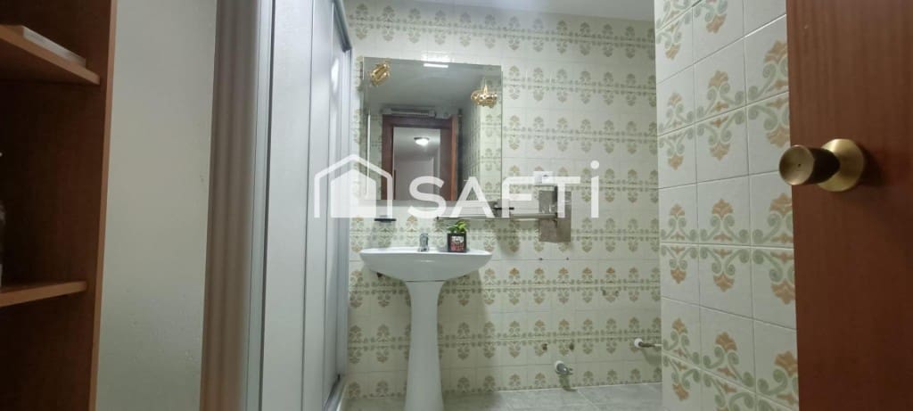 4 slaapkamer Appartement te koop in Valencia stad - € 389.000 (Ref: 9527557)