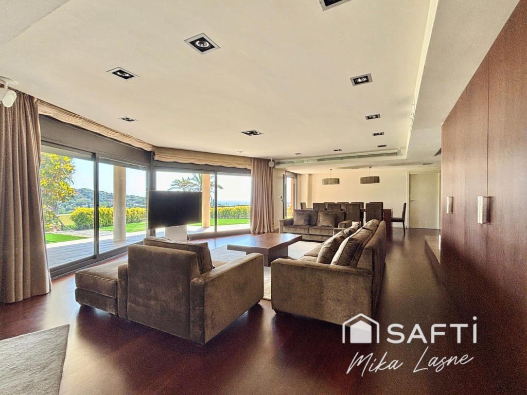 8 sovrum Villa till salu i Cabrils med pool garage - 1 850 000 € (Ref: 9527558)