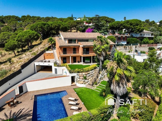 8 sovrum Villa till salu i Cabrils med pool garage - 1 850 000 € (Ref: 9527558)