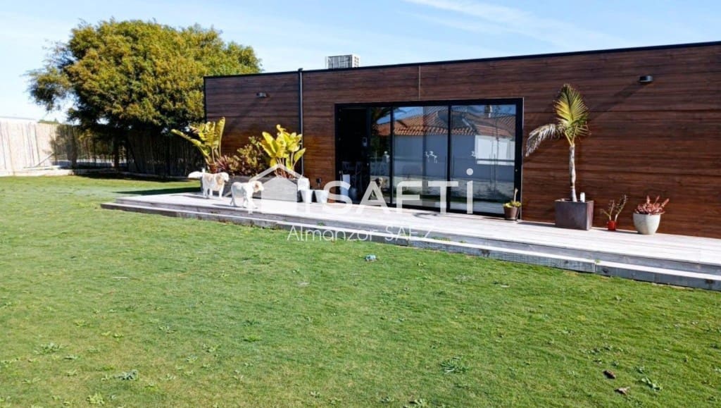 Finca/Casa Rural de 4 habitaciones en Barbate en venta - 3.000.000 € (Ref: 9527560)