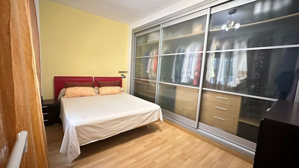 Apartamento de 3 habitaciones en Almoradí en venta - 130.000 € (Ref: 9530605)