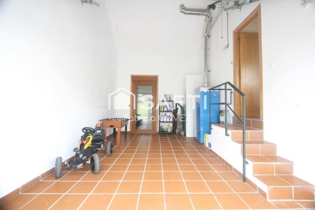 4 bedroom Terraced Villa for sale in Vilagarcía de Arousa with garage - € 395,000 (Ref: 9530609)