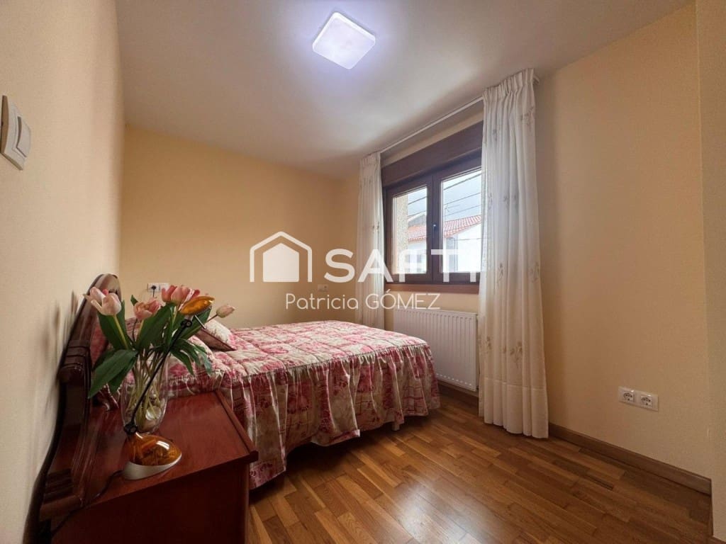 4 bedroom Terraced Villa for sale in Vilagarcia de Arousa with garage - € 395,000 (Ref: 9530609)