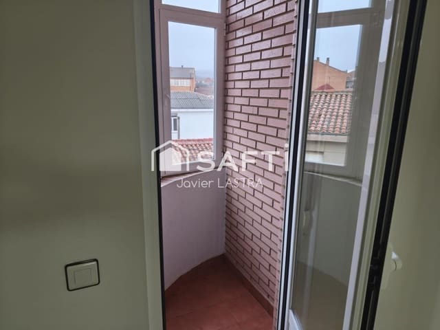 3 Zimmer Apartment zu verkaufen in León Stadt - 150.000 € (Ref: 9530613)