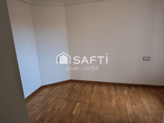 3 Zimmer Apartment zu verkaufen in León Stadt - 150.000 € (Ref: 9530613)