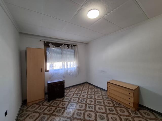 Apartamento de 3 habitaciones en Ontinyent en venta - 75.900 € (Ref: 9533785)