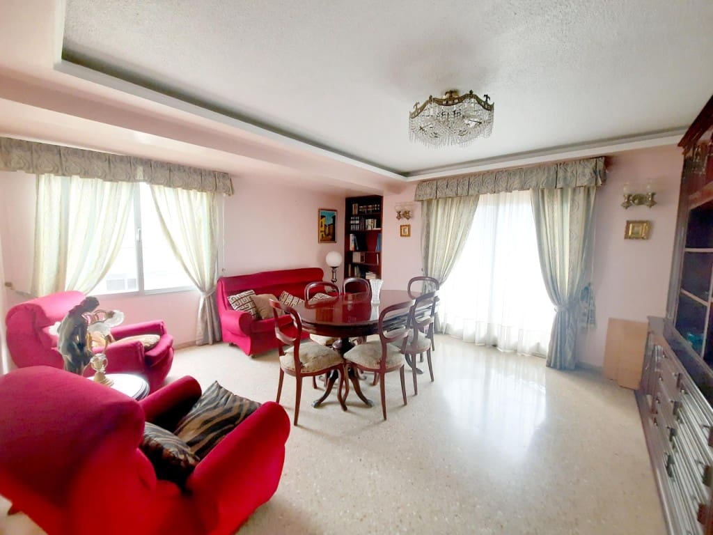 5 sovrum Lägenhet till salu i Sagunto / Sagunt - 170 000 € (Ref: 9533788)