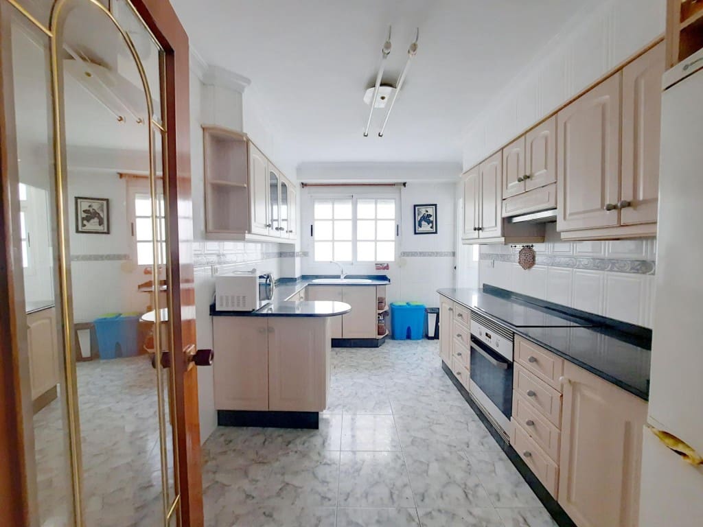 5 sovrum Lägenhet till salu i Sagunto / Sagunt - 170 000 € (Ref: 9533788)