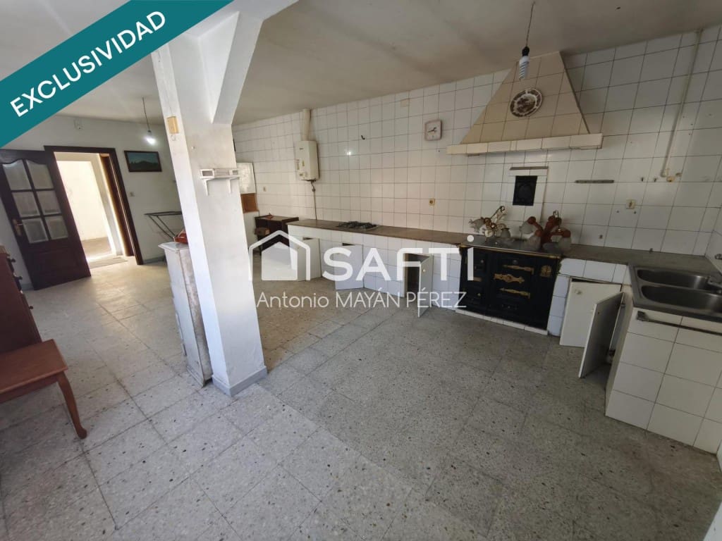 7 camera da letto Villa in vendita in Ribeira con garage - 231.000 € (Rif: 9533789)