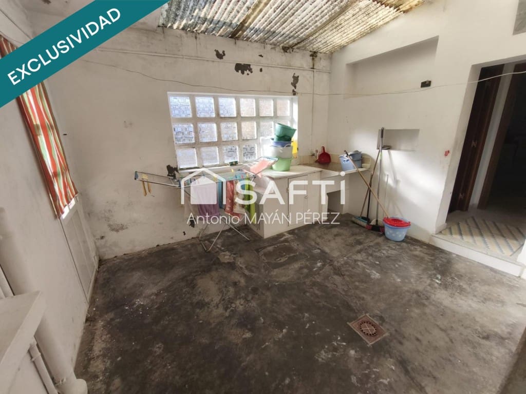 7 camera da letto Villa in vendita in Ribeira con garage - 231.000 € (Rif: 9533789)