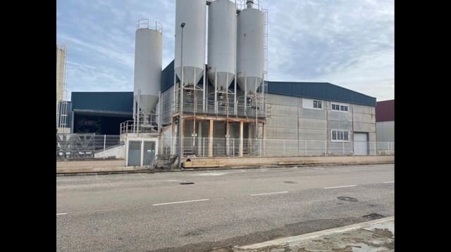 Kommersiell till salu i Oliva Pueblo, Oliva - 1 260 000 € (Ref: 9533790)