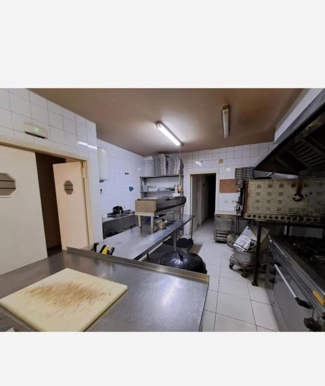 Commerciale in vendita in Salobrena - 207.260 € (Rif: 9533796)