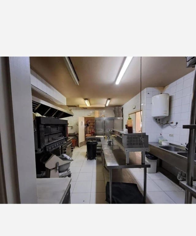 Commerciale in vendita in Salobrena - 207.260 € (Rif: 9533796)