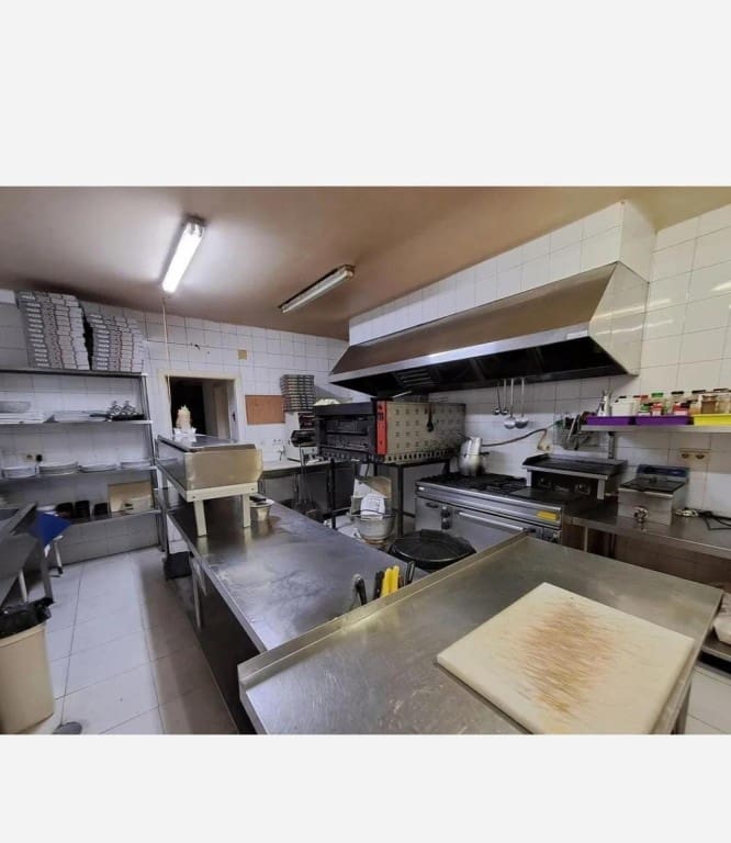 Commerciale in vendita in Salobrena - 207.260 € (Rif: 9533796)