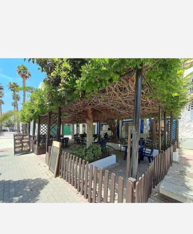 Commerciale in vendita in Salobrena - 207.260 € (Rif: 9533796)