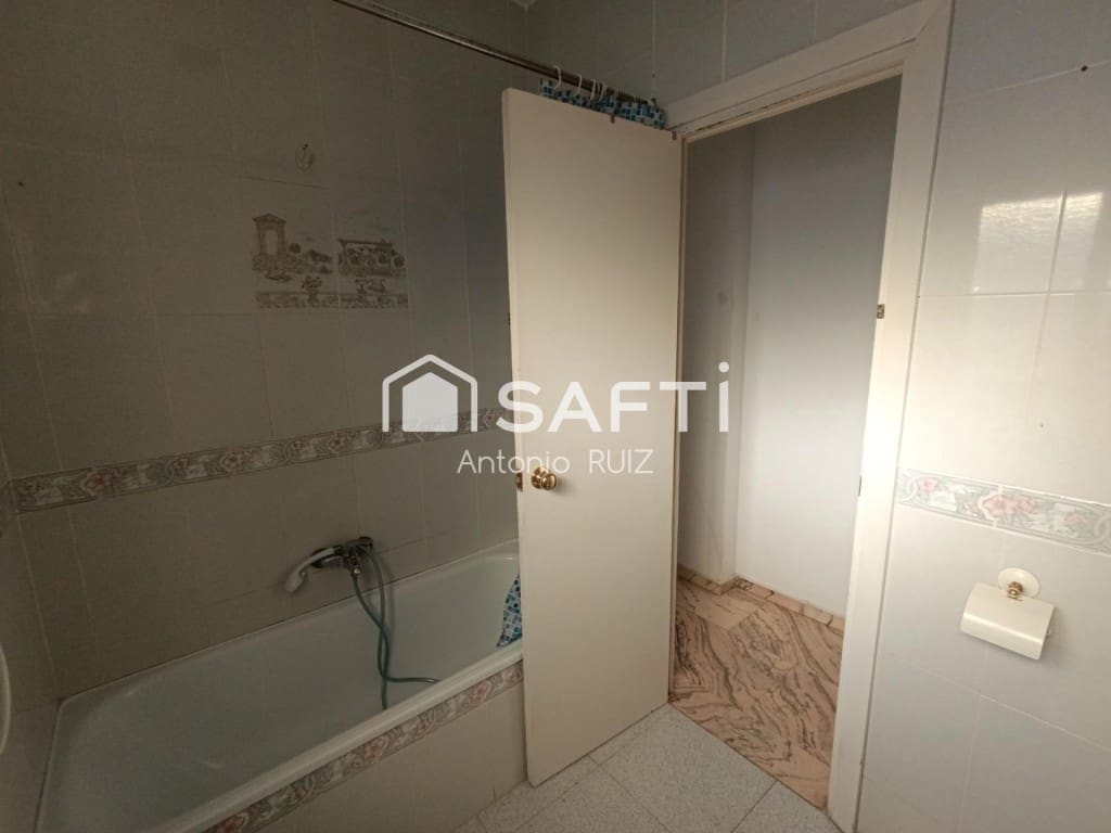 3 bedroom Apartment for sale in Ubeda - € 89,990 (Ref: 9535780)