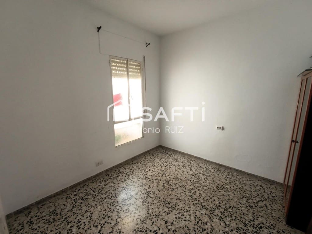 3 bedroom Apartment for sale in Ubeda - € 89,990 (Ref: 9535780)