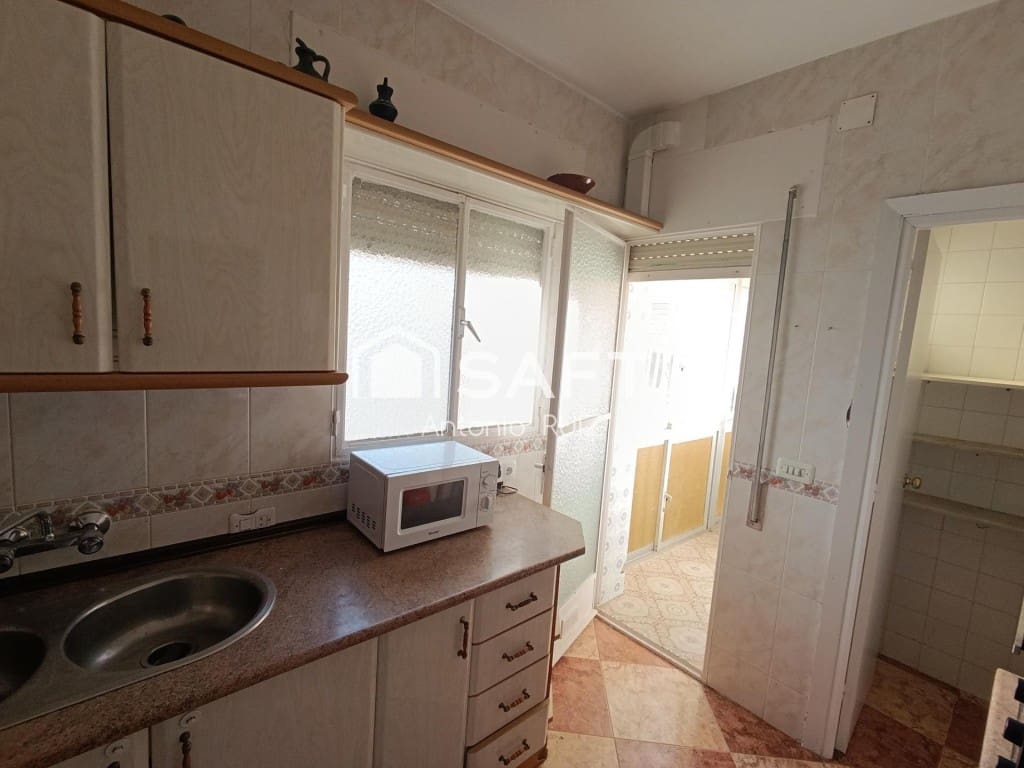 3 bedroom Apartment for sale in Ubeda - € 89,990 (Ref: 9535780)