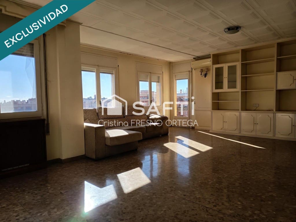4 bedroom Apartment for sale in Reus - € 159,000 (Ref: 9535781)