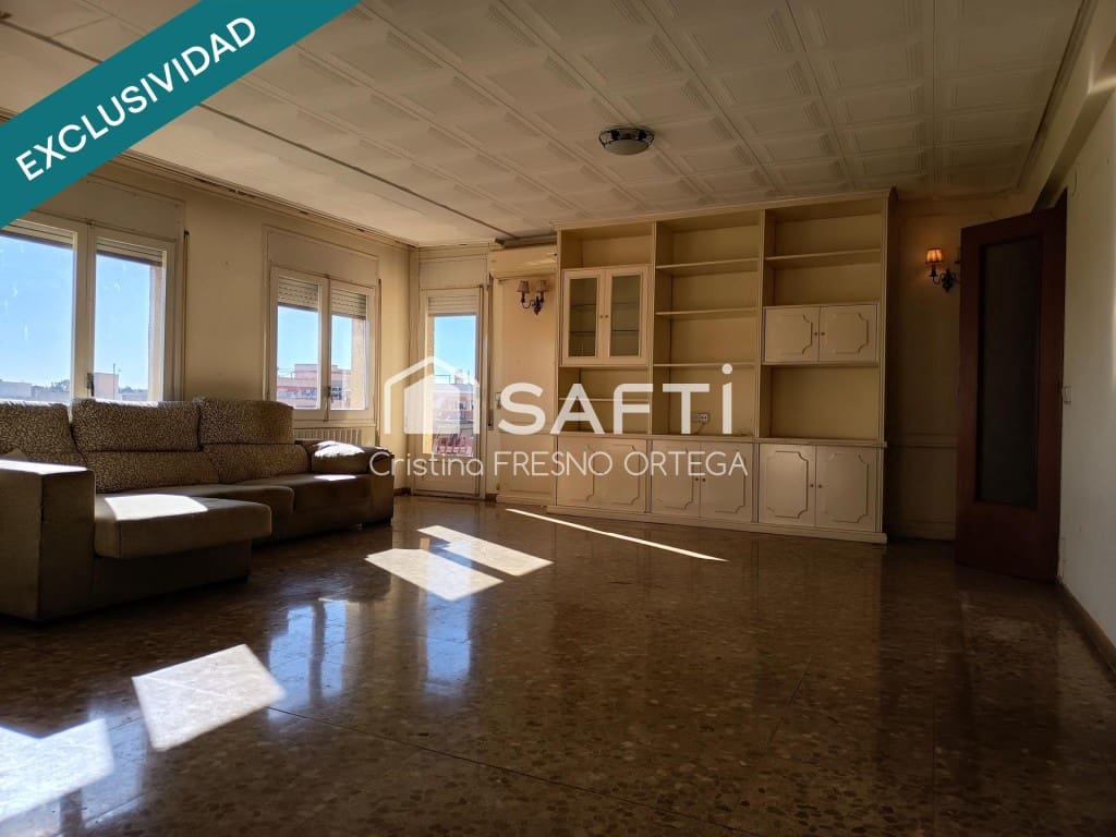 4 bedroom Apartment for sale in Reus - € 159,000 (Ref: 9535781)