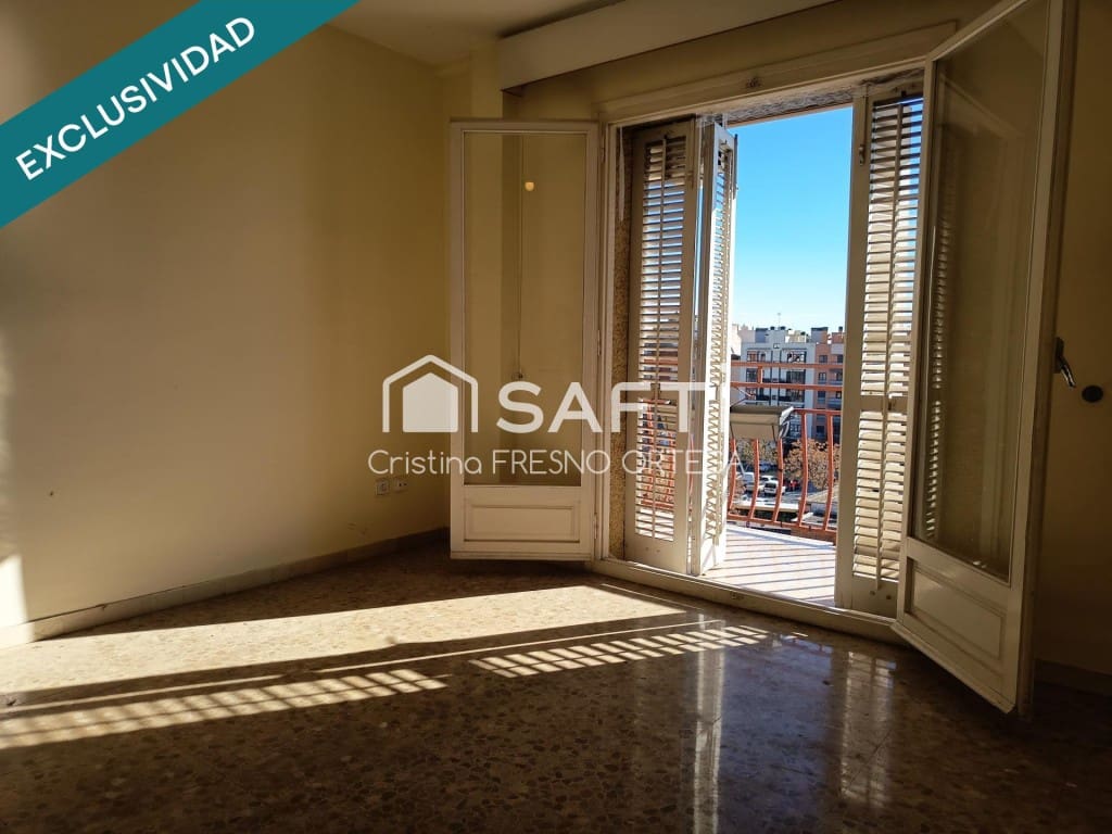 4 bedroom Apartment for sale in Reus - € 159,000 (Ref: 9535781)