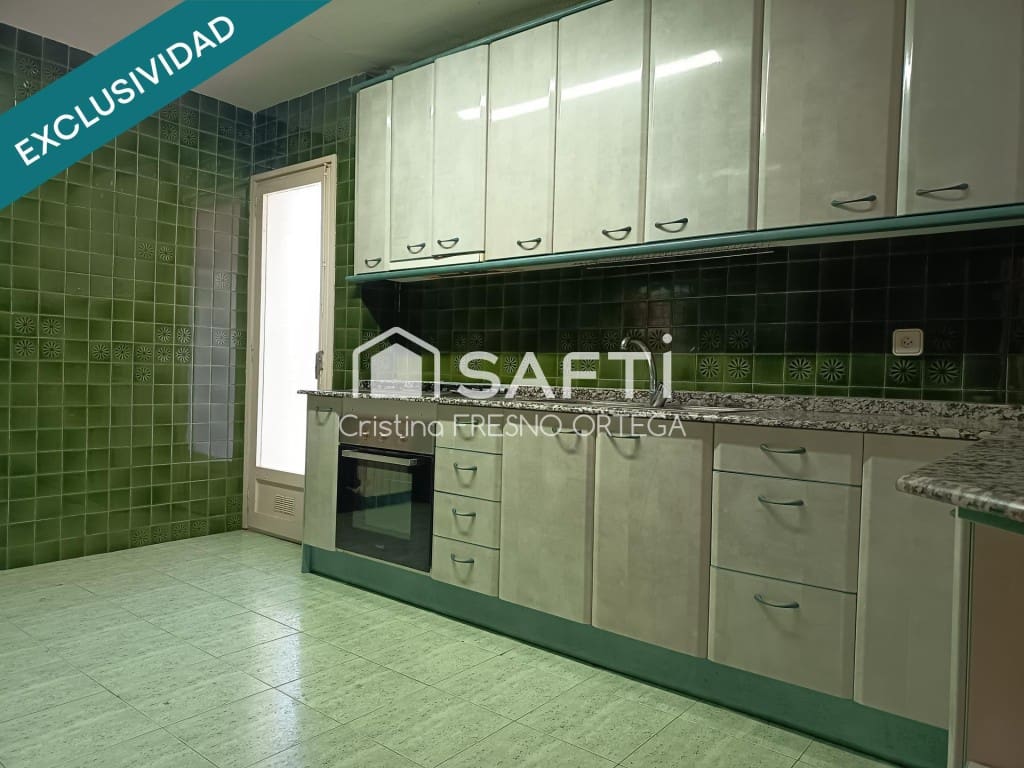 4 bedroom Apartment for sale in Reus - € 159,000 (Ref: 9535781)