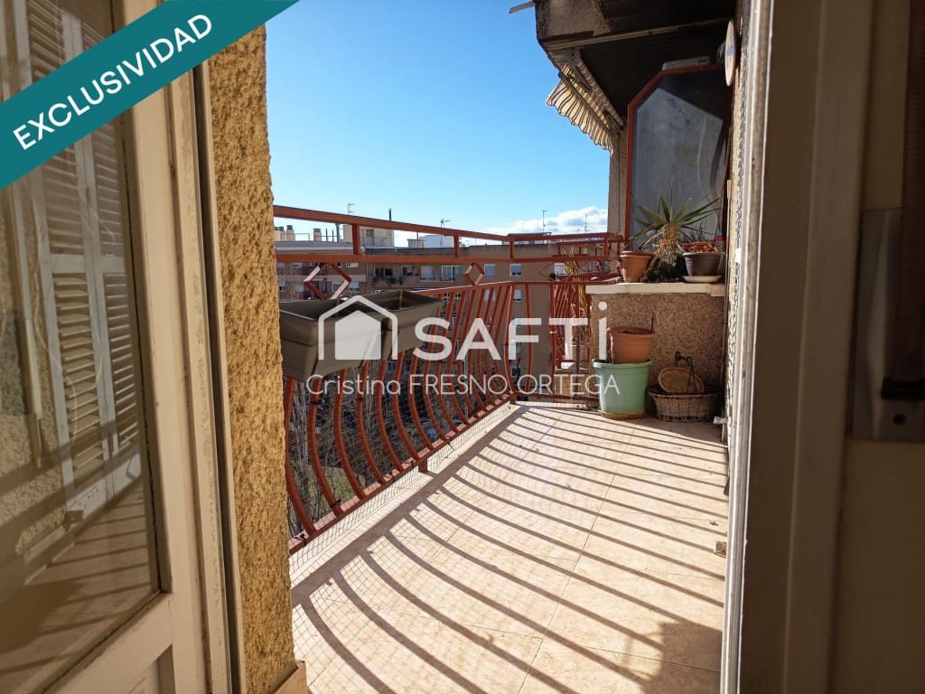 4 bedroom Apartment for sale in Reus - € 159,000 (Ref: 9535781)