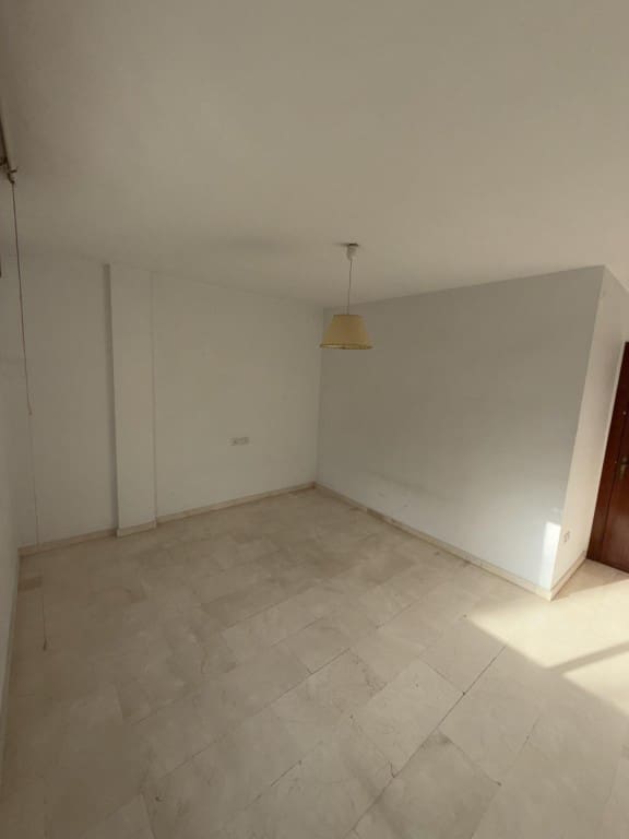 3 soveværelse Lejlighed til salg i Loja - € 77.900 (Ref: 9535786)