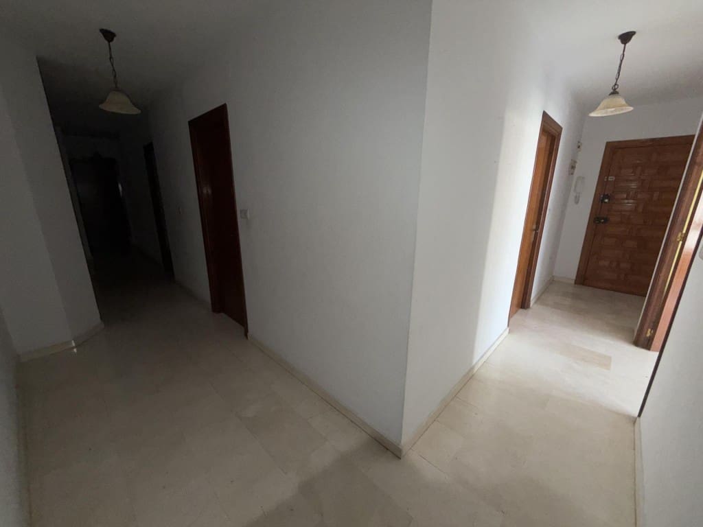 3 soveværelse Lejlighed til salg i Loja - € 77.900 (Ref: 9535786)