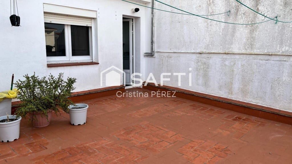 Adosado de 4 habitaciones en Blanes en venta - 399.000 € (Ref: 9540977)