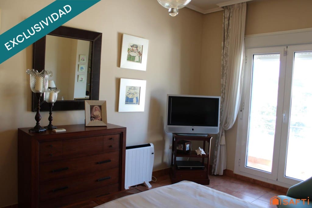 6 bedroom Villa for sale in Nijar with pool garage - € 680,000 (Ref: 9540983)