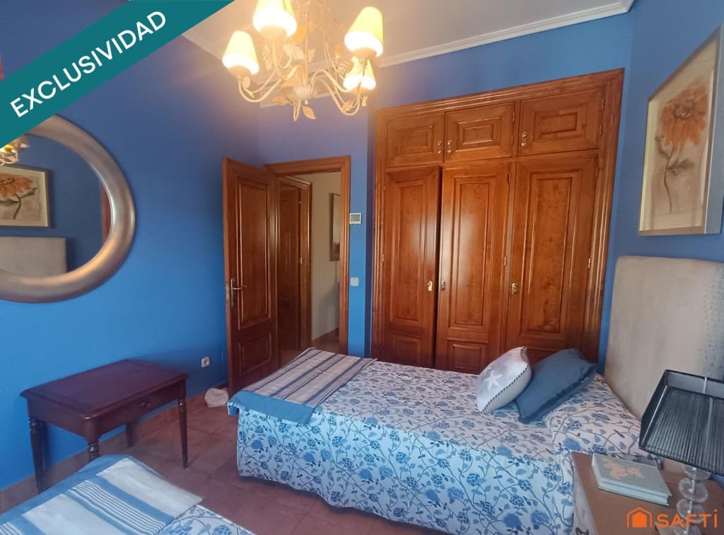 6 bedroom Villa for sale in Nijar with pool garage - € 680,000 (Ref: 9540983)