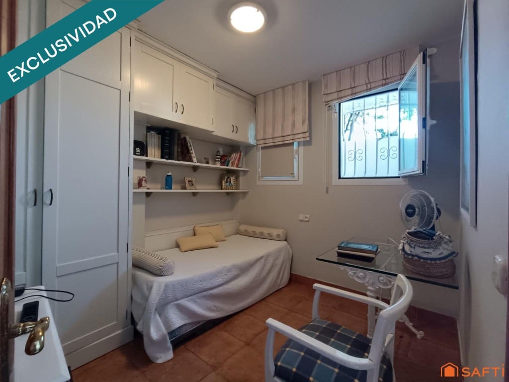 6 bedroom Villa for sale in Nijar with pool garage - € 680,000 (Ref: 9540983)