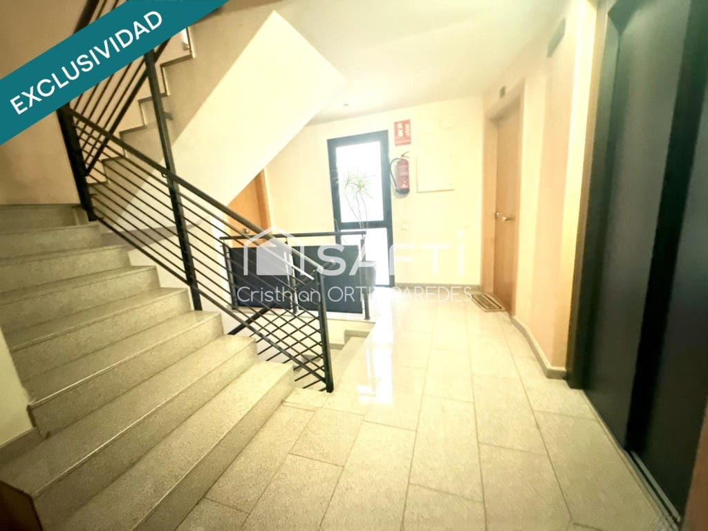 3 sovrum Lägenhet till salu i Sils med garage - 179 000 € (Ref: 9543402)