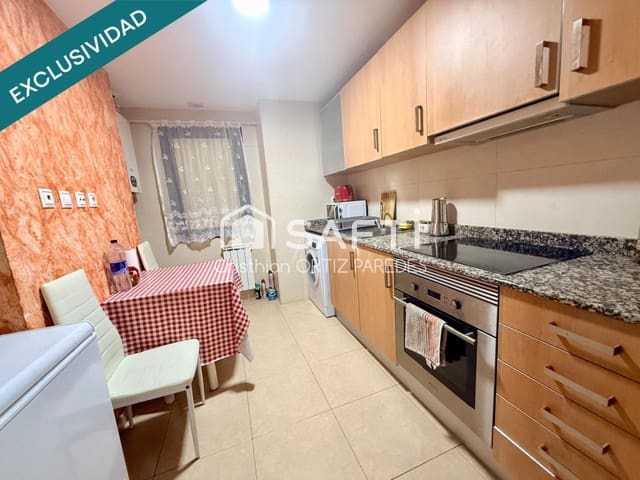 3 sovrum Lägenhet till salu i Sils med garage - 179 000 € (Ref: 9543402)