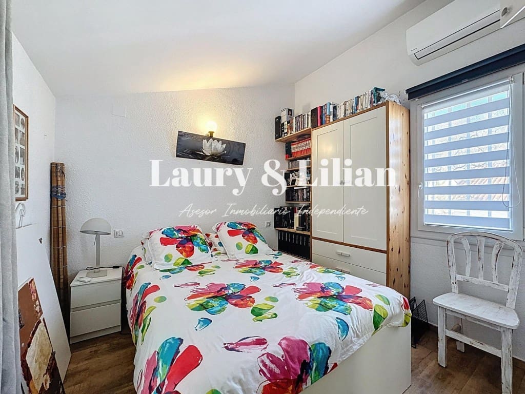 4 soverom Villa til salgs i Empuriabrava med garasje - € 259 000 (Ref: 9543409)