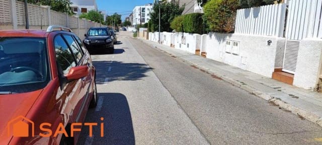 Garage te koop in Francas, El Vendrell - € 6.500 (Ref: 9543413)