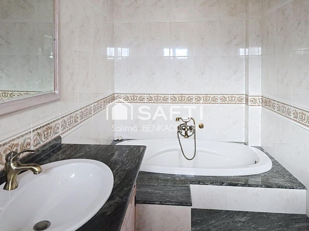 4 sovrum Radhus till salu i Pucol - 485 000 € (Ref: 9543414)