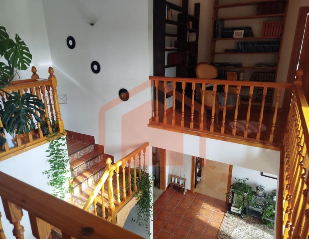 4 bedroom Finca/Country House for sale in Ciperez with pool garage - € 365,000 (Ref: 9543417)