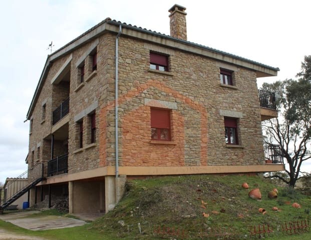 4 bedroom Finca/Country House for sale in Cipérez with pool garage - € 365,000 (Ref: 9543417)