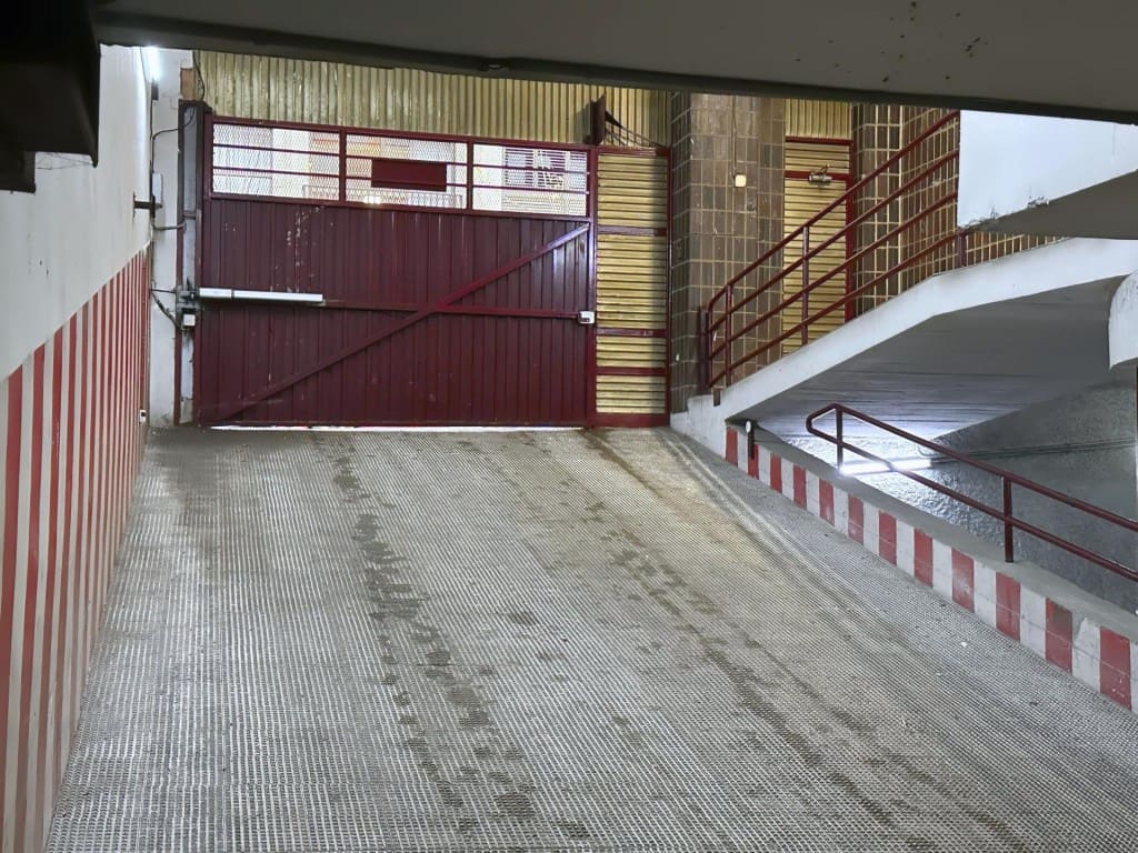 Garage for sale in Donostia-San Sebastian - € 24,000 (Ref: 9543418)