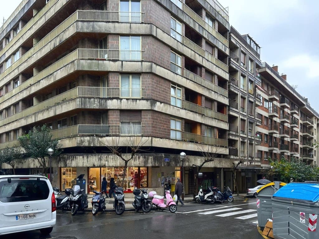 Garage for sale in Donostia-San Sebastian - € 24,000 (Ref: 9543418)