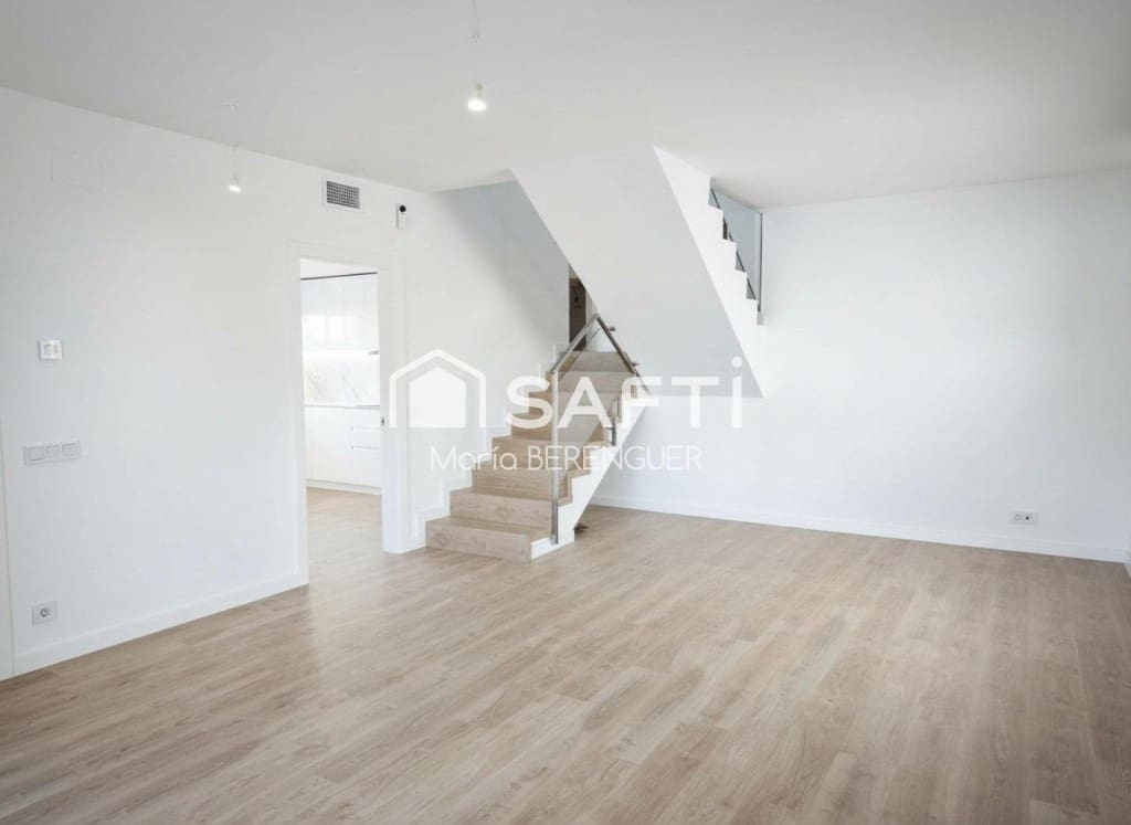 4 soveværelse Villa til salg i Calafell med swimmingpool garage - € 540.000 (Ref: 9543419)