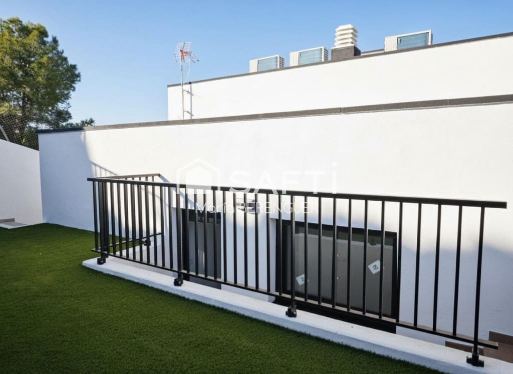 4 soveværelse Villa til salg i Calafell med swimmingpool garage - € 540.000 (Ref: 9543419)