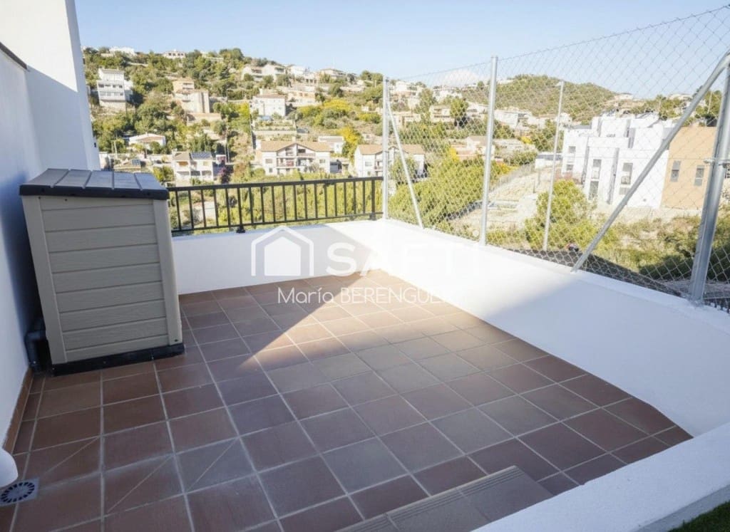 4 soveværelse Villa til salg i Calafell med swimmingpool garage - € 540.000 (Ref: 9543419)