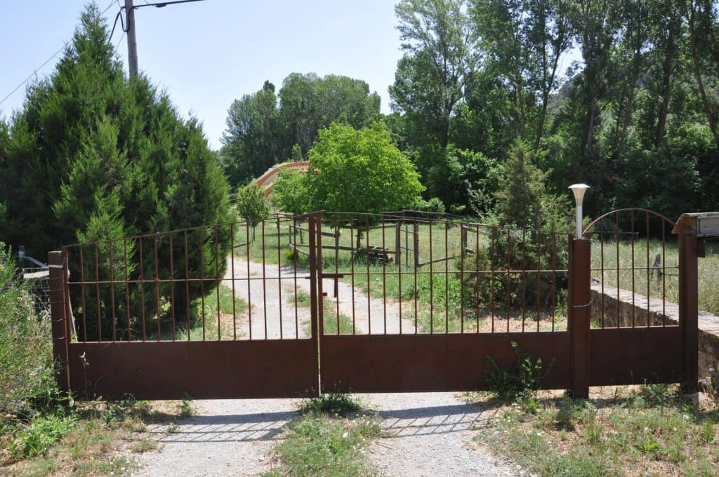 4 bedroom Finca/Country House for sale in Siguenza - € 795,000 (Ref: 9543421)