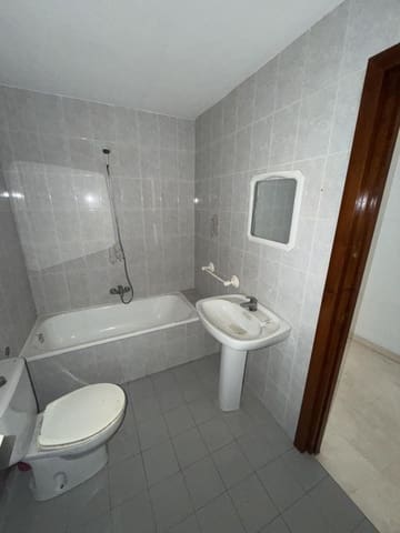 3 slaapkamer Appartement te koop in Loja - € 77.900 (Ref: 9543422)