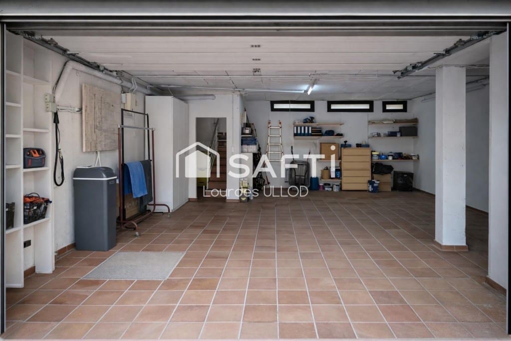 3 bedroom Villa for sale in Torroella de Fluvia with pool garage - € 499,000 (Ref: 9543424)